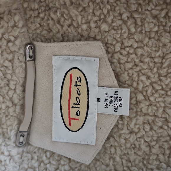 ⏰️LAST CHANCE! FINAL PRICE💲Talbots Cream Faux Sherling Loop Button Jacket - Picture 2 of 10
